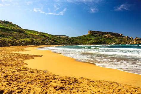 sandy beaches in malta.